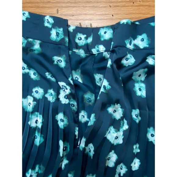 Simply Vera Vera Wang Pleated Cool At Night Skirt Pleated Size Large Blue Floral - Picture 12 of 12